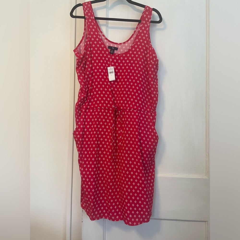 New with tags!‎ Gap Women's S Scoop  Midi Dress  Pockets Sleeveless
Tie Waist